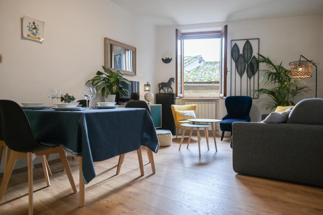 דירות סיינה Un Terrazzo Sulla Magia מראה חיצוני תמונה